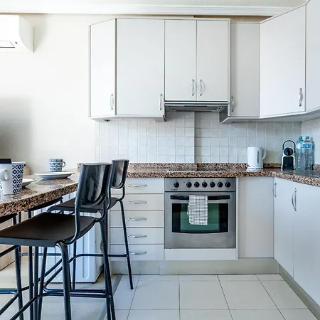 Paradise Court Apartment