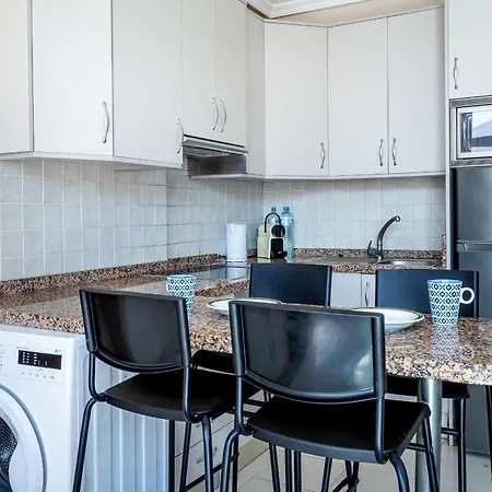 Paradise Court Apartment